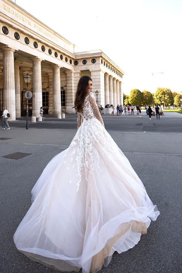 Oksana Mukha Nuria wedding dress